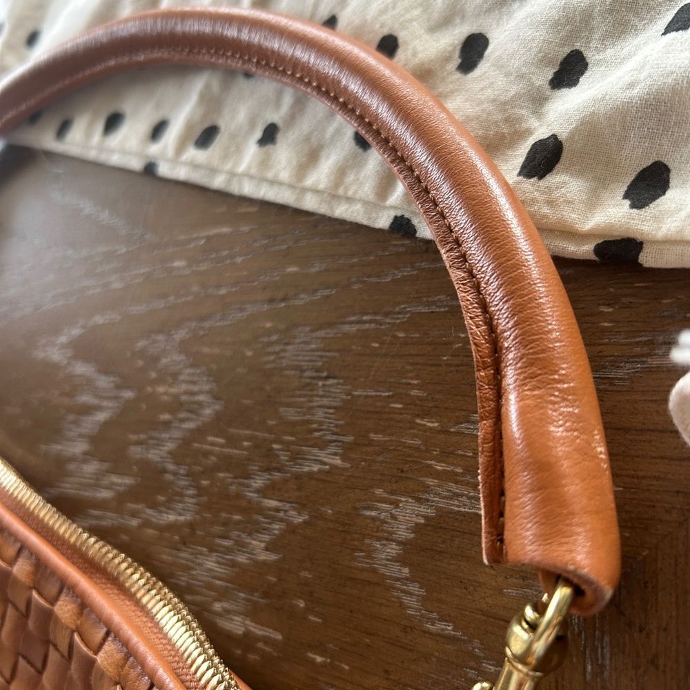 Clare V. Petite Moyen Messenger in Natural Woven - Picture 5 of 8